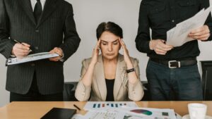 Navigating Marketing Challenges: The Role of Integrated Agencies Amid Internal Pressures CMO