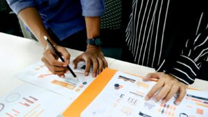 The 2024 B2B Marketing Outlook: The Data Confidence Divide